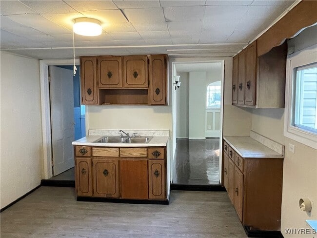 Building Photo - 50 Carl St