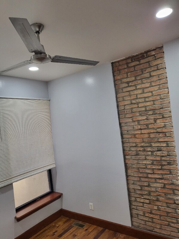 Building Photo - 914 Whitelock St
