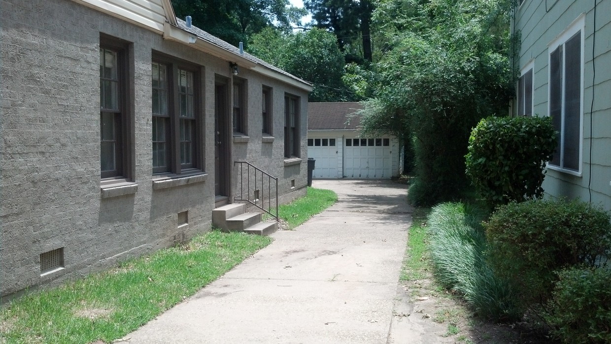 Primary Photo - 517 Stephenson St