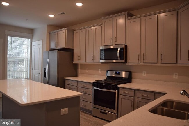 Building Photo - 2915 Osprey Way