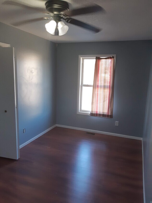 Foto principal - 6205 Brown St