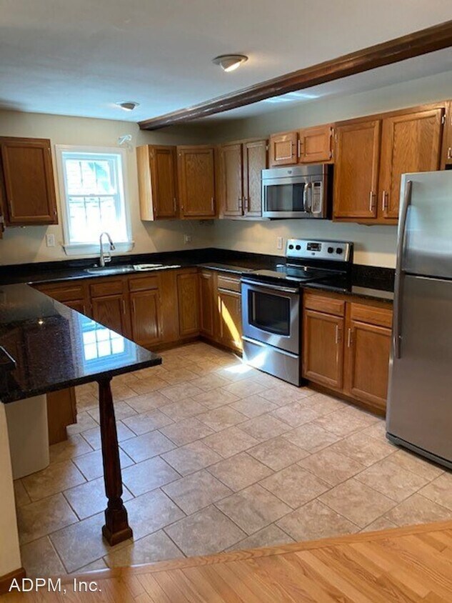Primary Photo - 2 br, 1 bath House - 6 Temple Street, Unit 3