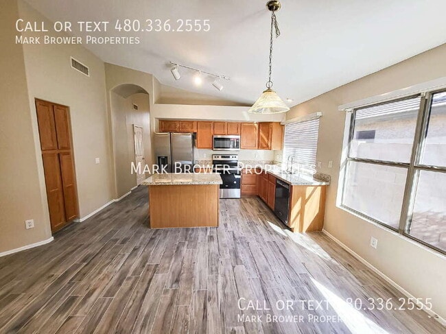 Foto del edificio - 4623 E Weaver Rd