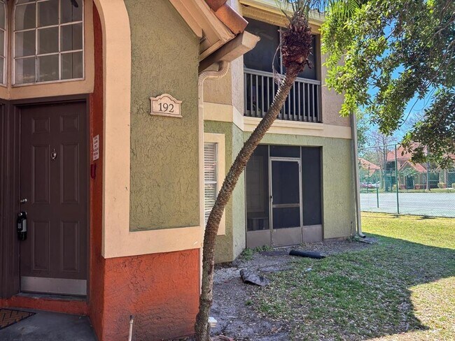 Foto del edificio - 433 Fountainhead Cir