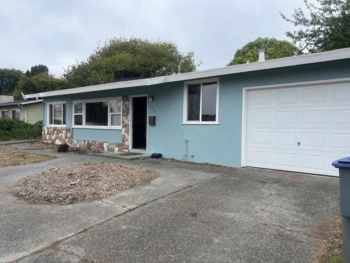 Foto principal - Arcata House Tier 2