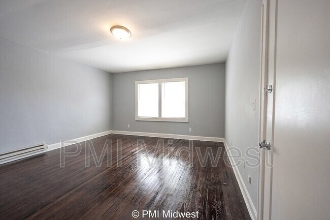 Foto del edificio - 128 E Palmer St