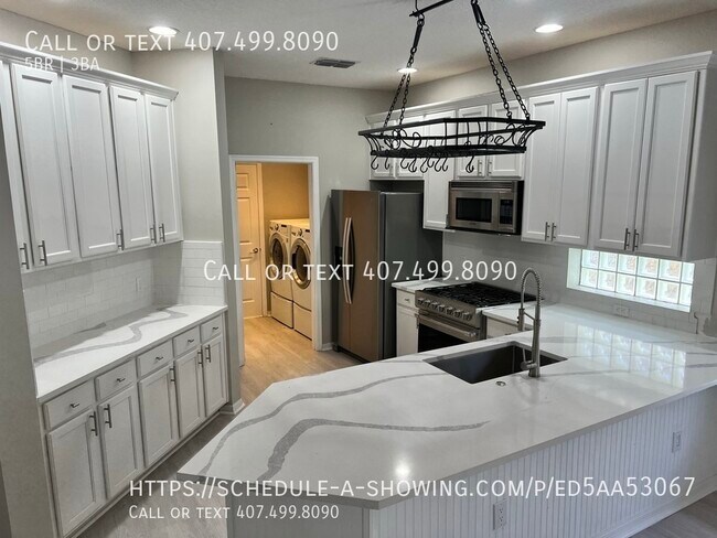 Building Photo - 1005 Lascala Drive - $3950 - 5 Bed 2.5 Bat...