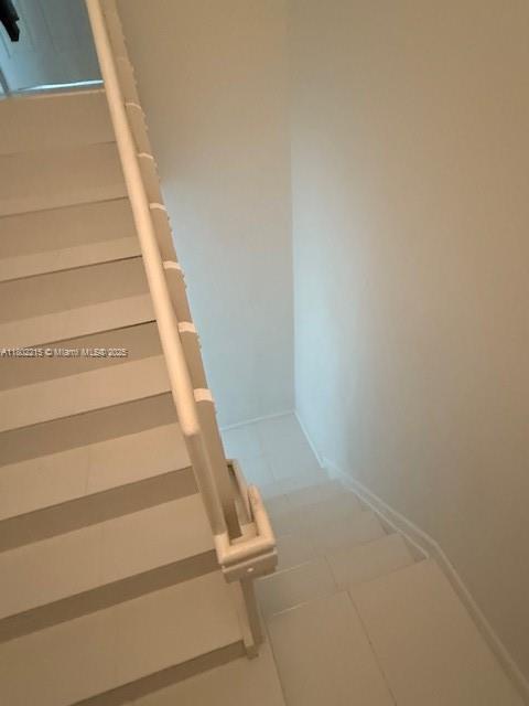 Foto del edificio - 687 SW 7th St