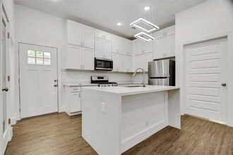 Building Photo - 4512 Brinkley St