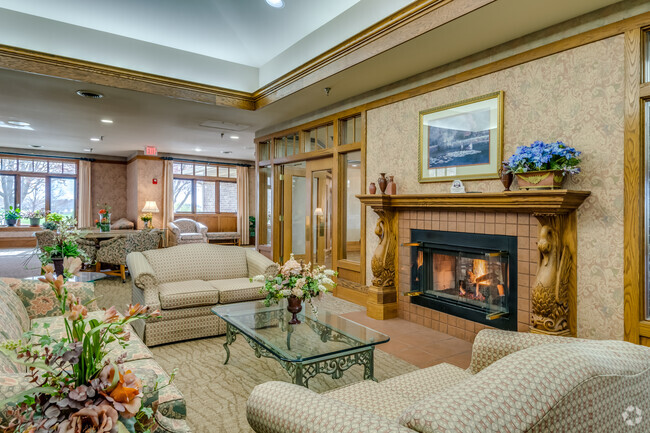 Lobby Photo - Fountain Hills Senior Apartments (Age 50+)