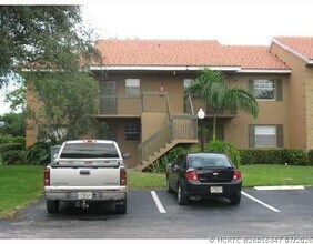 Building Photo - 729 NW 103rd Terrace