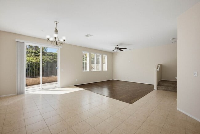 Building Photo - 42910 Avenida Amistad