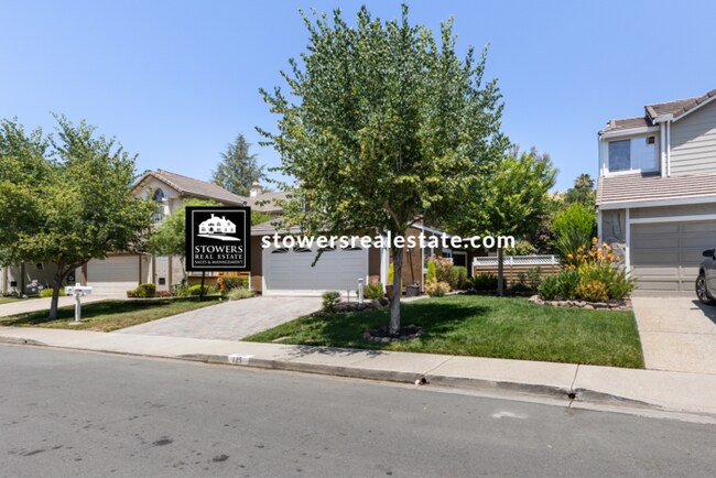 Foto del edificio - 125 Glasgow Cir