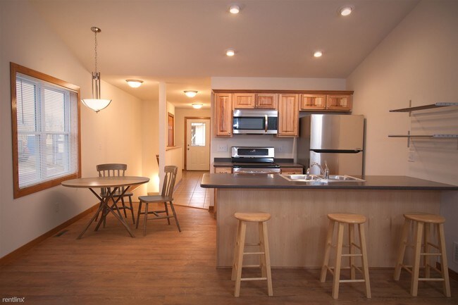 Foto del edificio - 3 br, 2 bath Townhome - 522 Lulu Ln 522