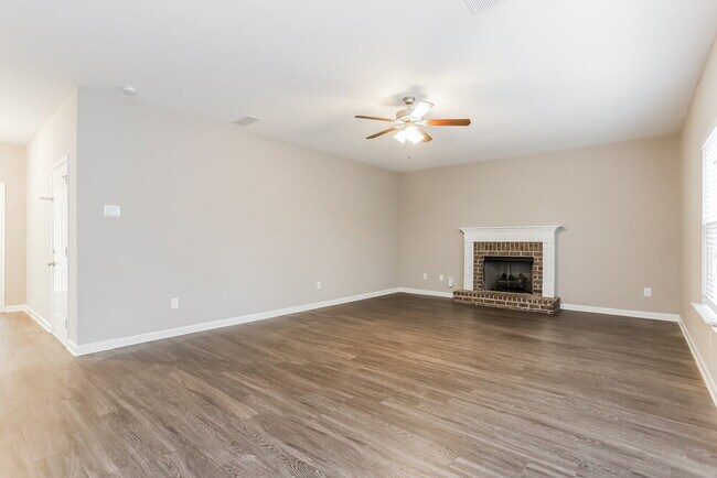 Building Photo - 95 Moss Way