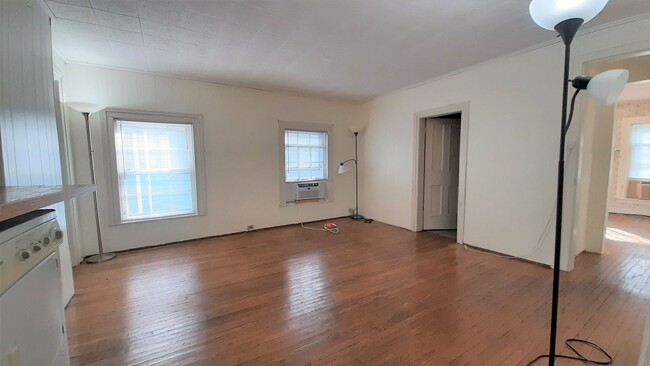 Foto del edificio - 405 N Aurora St