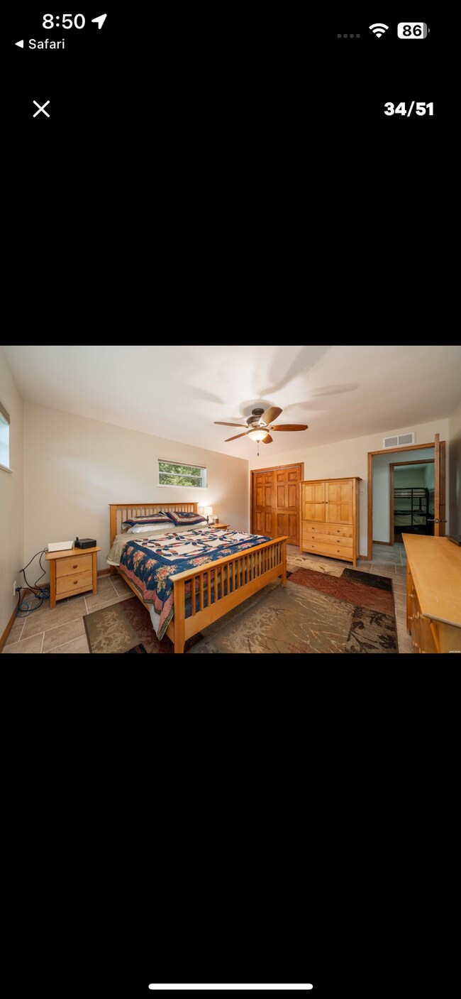 Foto del edificio - 704 Akers Rd