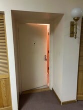 Building Photo - 32 S Turbot Ave