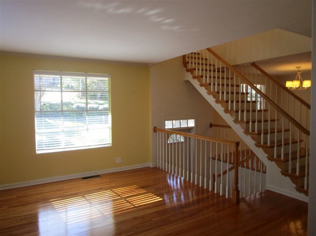 Foto del edificio - 1412 N Randolph Cir