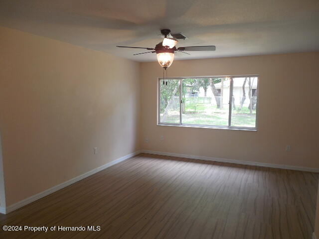 Foto del edificio - 7321 Lindhurst St