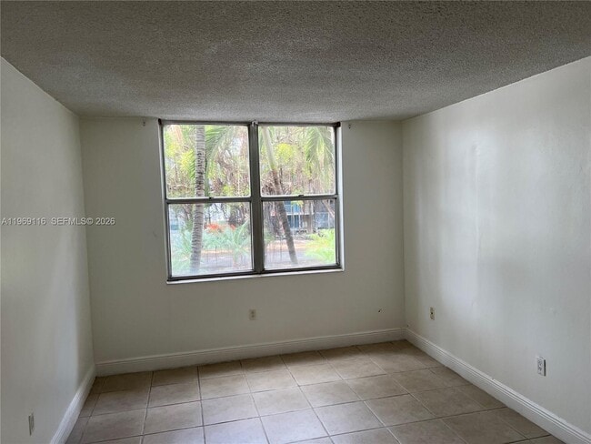 Building Photo - 1800 Sans Souci Blvd