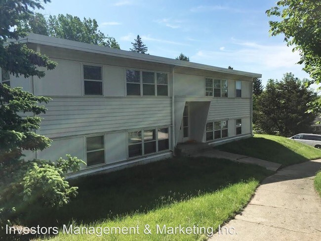 Building Photo - 1000 Valley View Dr