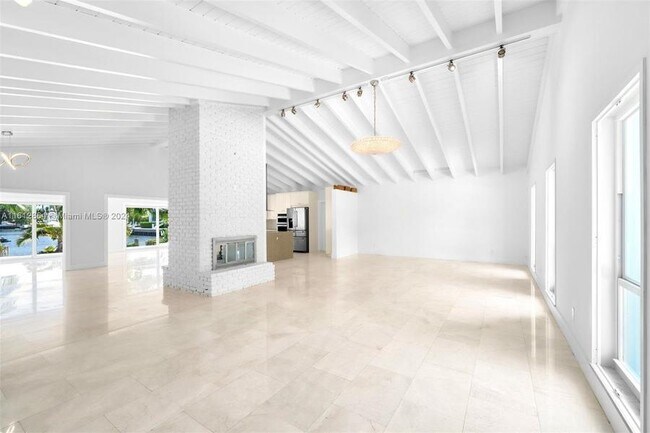 Foto del edificio - 1050 San Pedro Ave