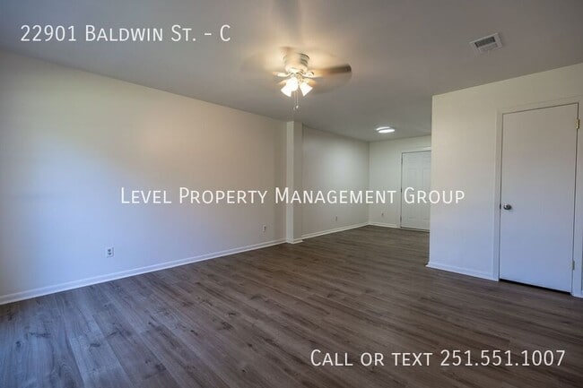 Foto del edificio - 22901 Baldwin St