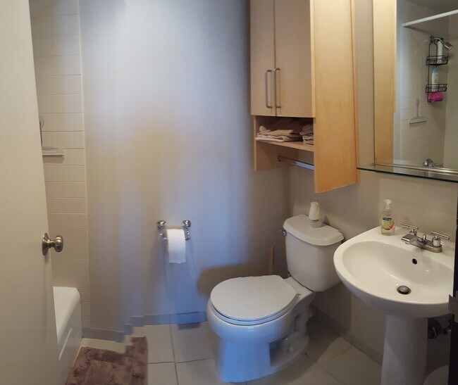bathroom - 111 SW Harrison St