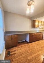 Building Photo - 9139 September Ln