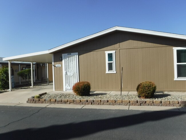 Foto del edificio - 2 bdrm-2ba manufactured home in San Tan Va...