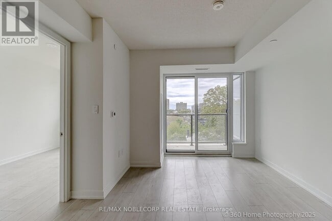 Building Photo - 556 Marlee Ave