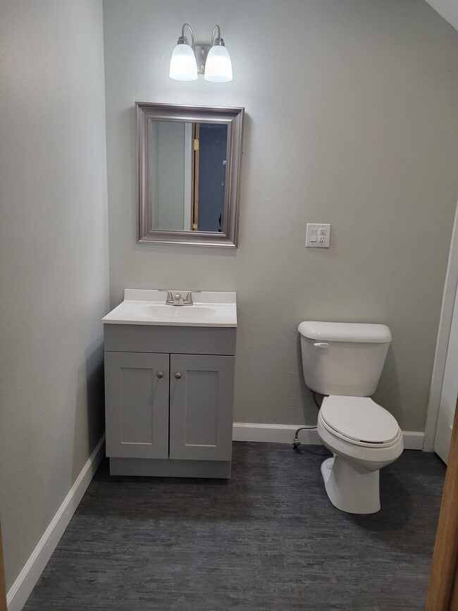 Half bath - main level - 2705 White St