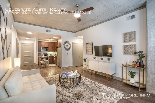 Building Photo - Gallery at Turtle Creek