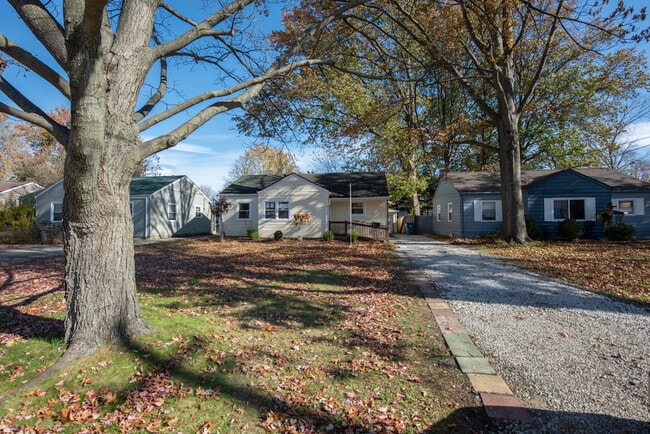 Building Photo - 5859 Porter Rd