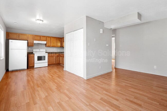 Building Photo - 334 Mt Everest Dr