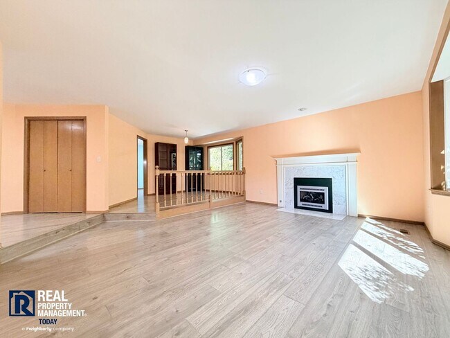 Foto del edificio - 6319 46th St Ct W