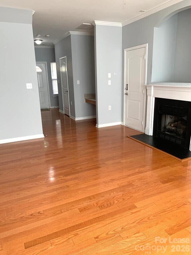 Building Photo - 15407 St Christopher Ct