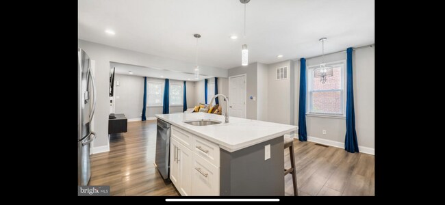 Foto del edificio - 2937 Liberty Pkwy