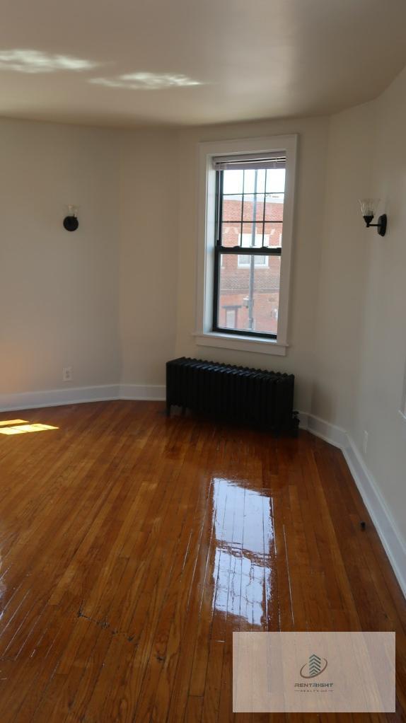 Foto del edificio - 5037 W Montrose Ave