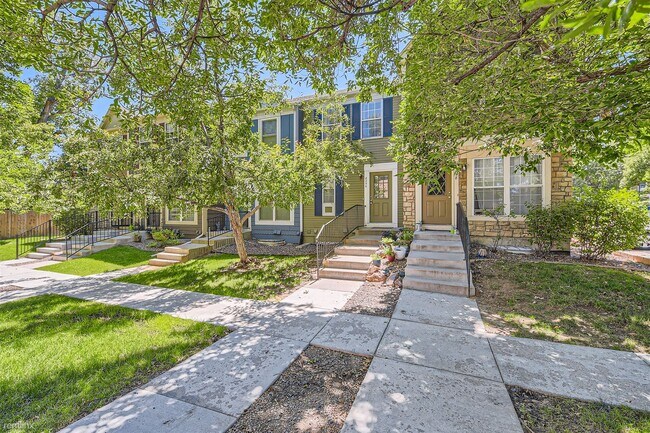 Building Photo - 3 br, 3.5 bath Townhome - 8256 South Fillm...