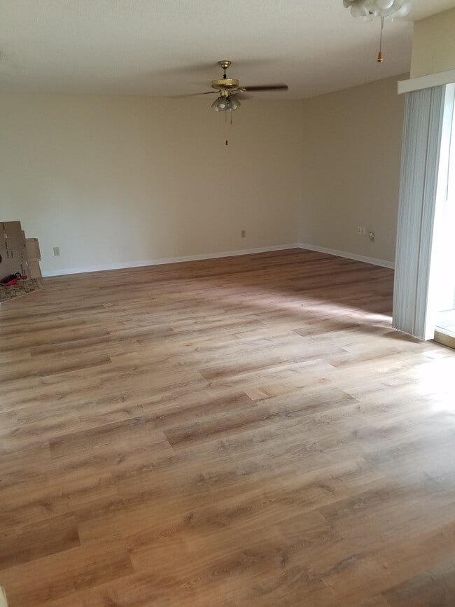 Building Photo - 10709 Key Lime Way
