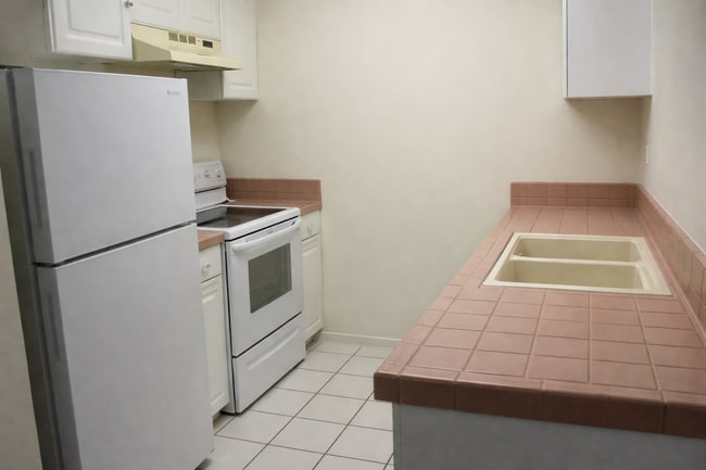 Foto del edificio - 2920 Briarwood Rd