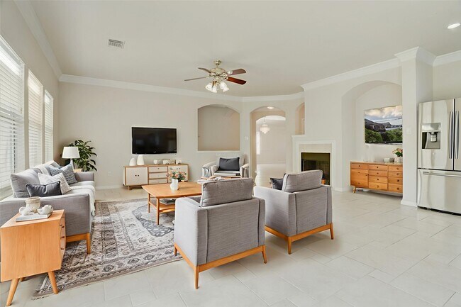 Foto del edificio - 5503 Gatesprings Ln