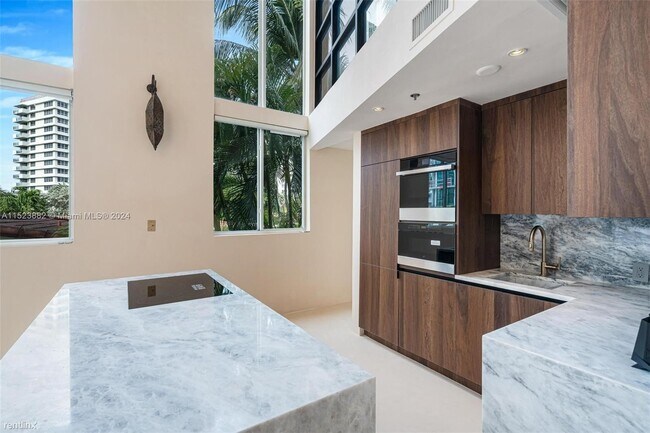 Foto del edificio - 2 br, 2 bath Condo - 1428 West Ave Apt 201