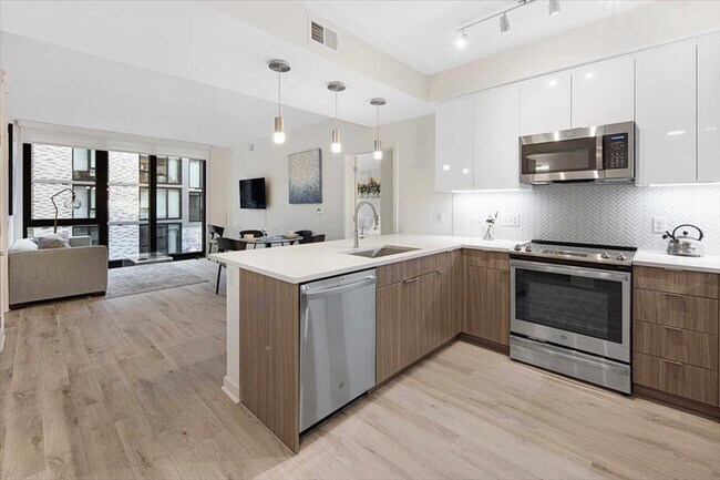 Foto del edificio - 1051 First St NE