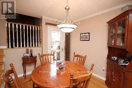 Building Photo - 25 Lindridge Ave