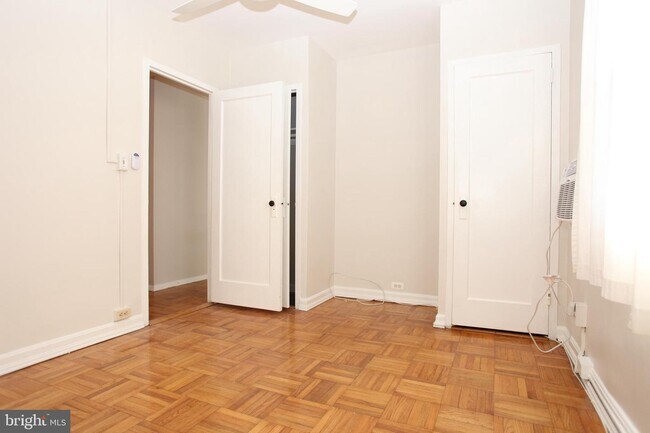 Building Photo - 1520 Mt Eagle Pl