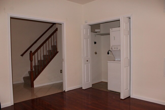 Building Photo - 123 Albemarle St