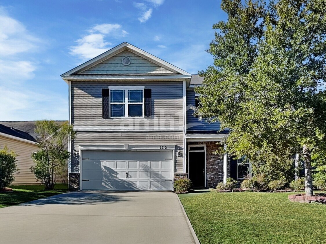 Foto principal - 170 Lake Pointe Dr